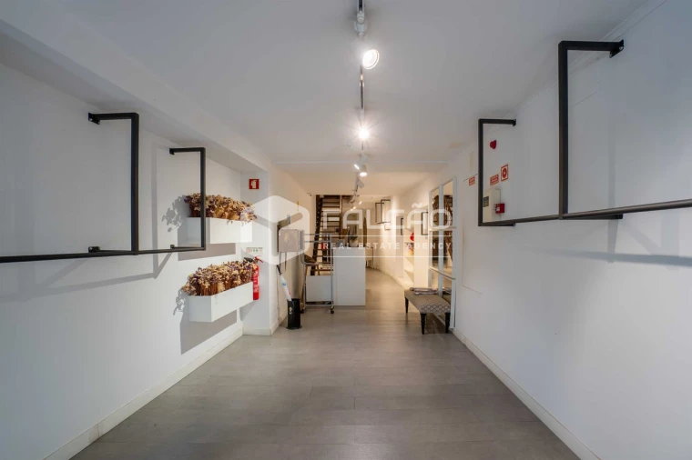 Prédio para Venda em Marvila, Ribeira Santarém, São Salvador, São Nicolau Foto 32