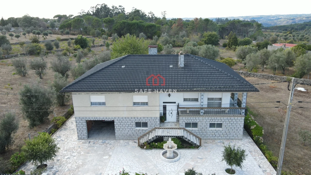 Moradia T4 para Venda em Vila Nova de Tazem Foto 20