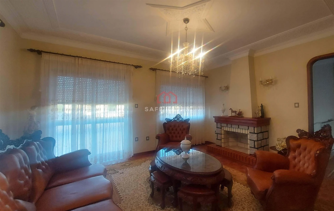 Moradia T4 para Venda em Vila Nova de Tazem Foto 8