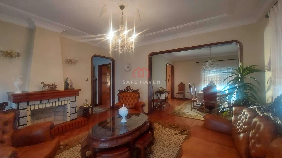 Moradia T4 para Venda em Vila Nova de Tazem Foto 5