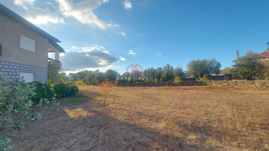 Moradia T4 para Venda em Vila Nova de Tazem Foto 19