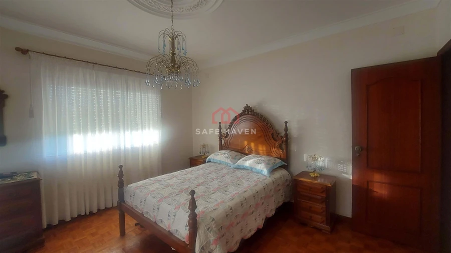 Moradia T4 para Venda em Vila Nova de Tazem Foto 14