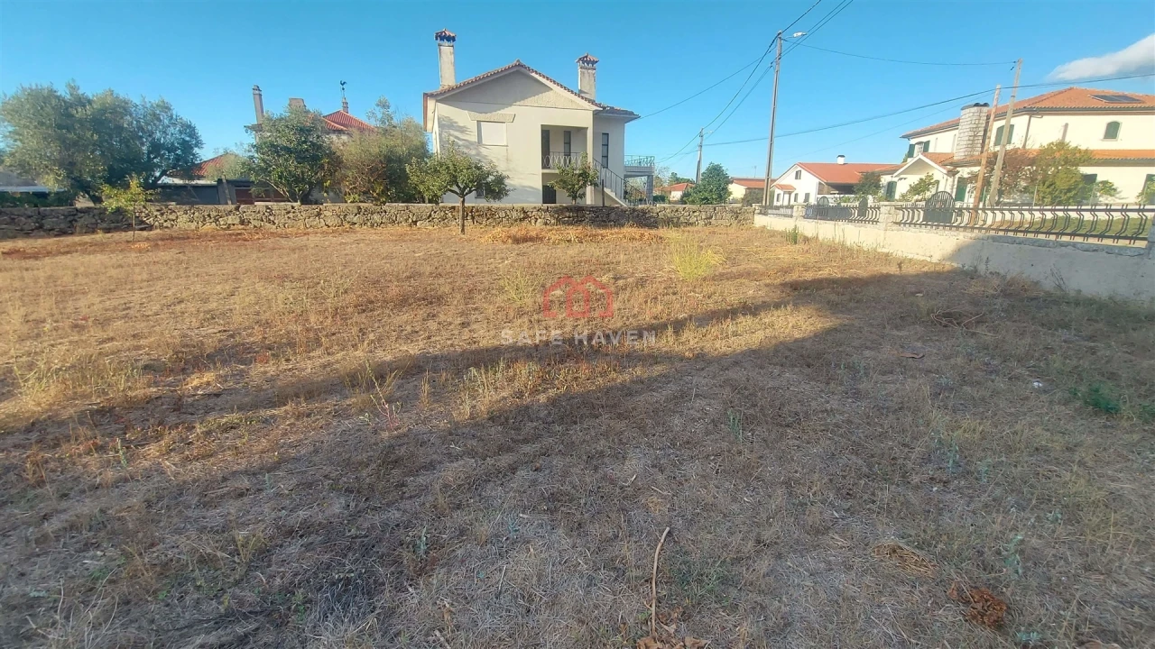 Moradia T4 para Venda em Vila Nova de Tazem Foto 18