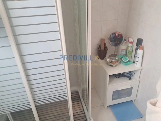 Moradia T3 para Venda em Campanhã Foto 7