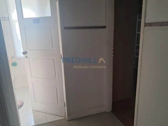 Moradia T3 para Venda em Campanhã Foto 6