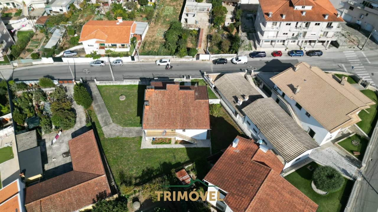 Moradia T3 para Venda em São Roque Foto 29