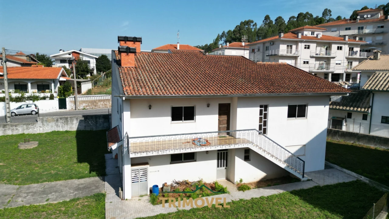 Moradia T3 para Venda em São Roque Foto 30