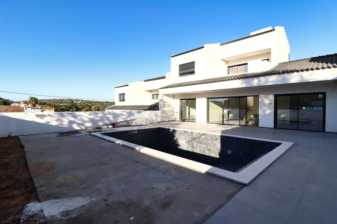 Moradia T3 para Venda em Boliqueime Foto 60