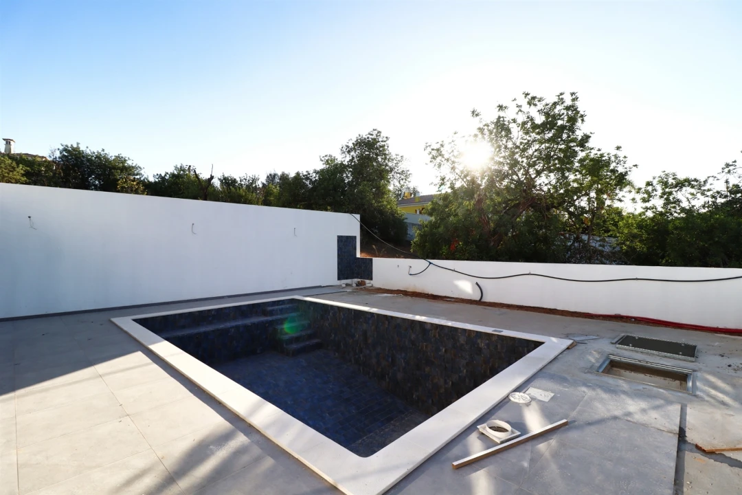 Moradia T3 para Venda em Boliqueime Foto 64