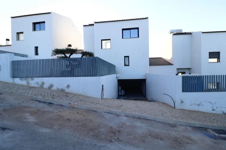 Moradia T3 para Venda em Boliqueime Foto 5