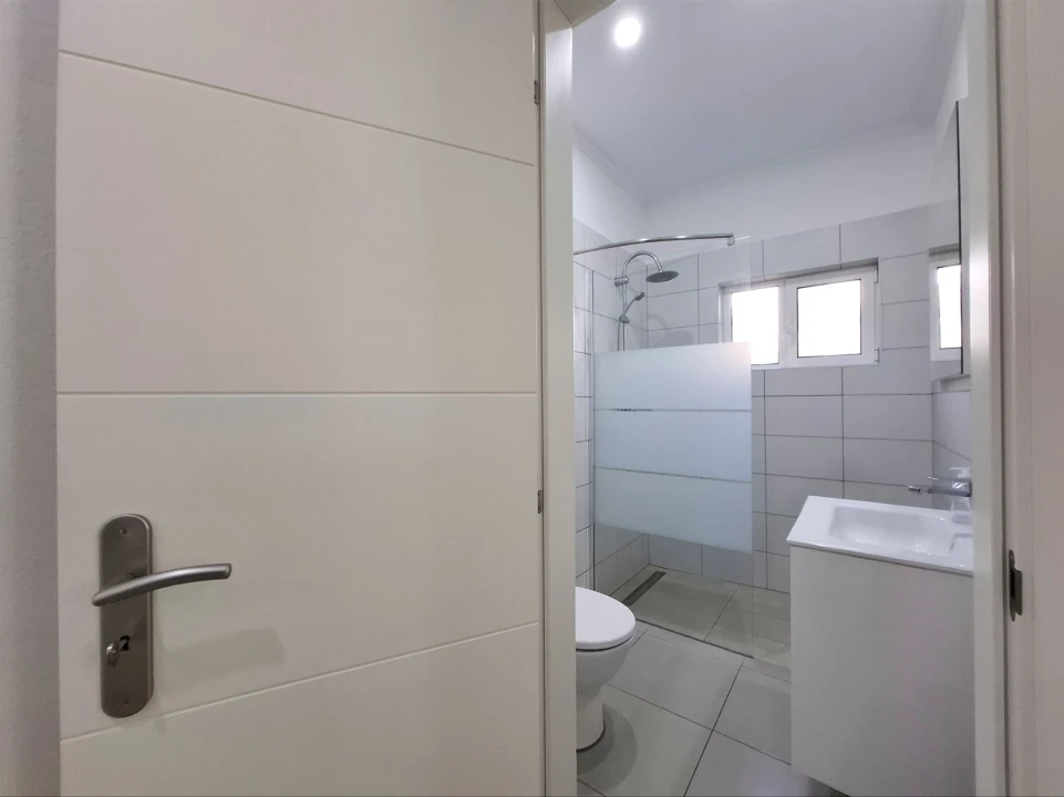Moradia T3 para Venda em Albufeira e Olhos de Água Foto 41
