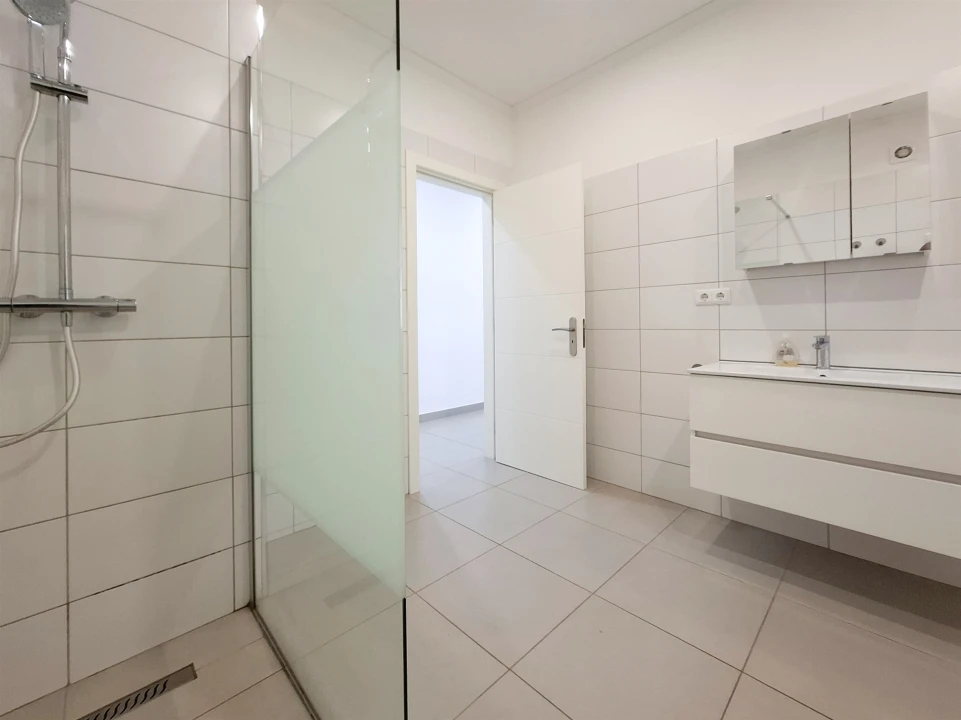 Moradia T3 para Venda em Albufeira e Olhos de Água Foto 36
