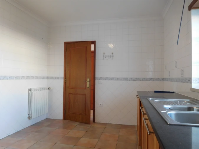 Moradia T3 para Venda em Marinha Grande Foto 6