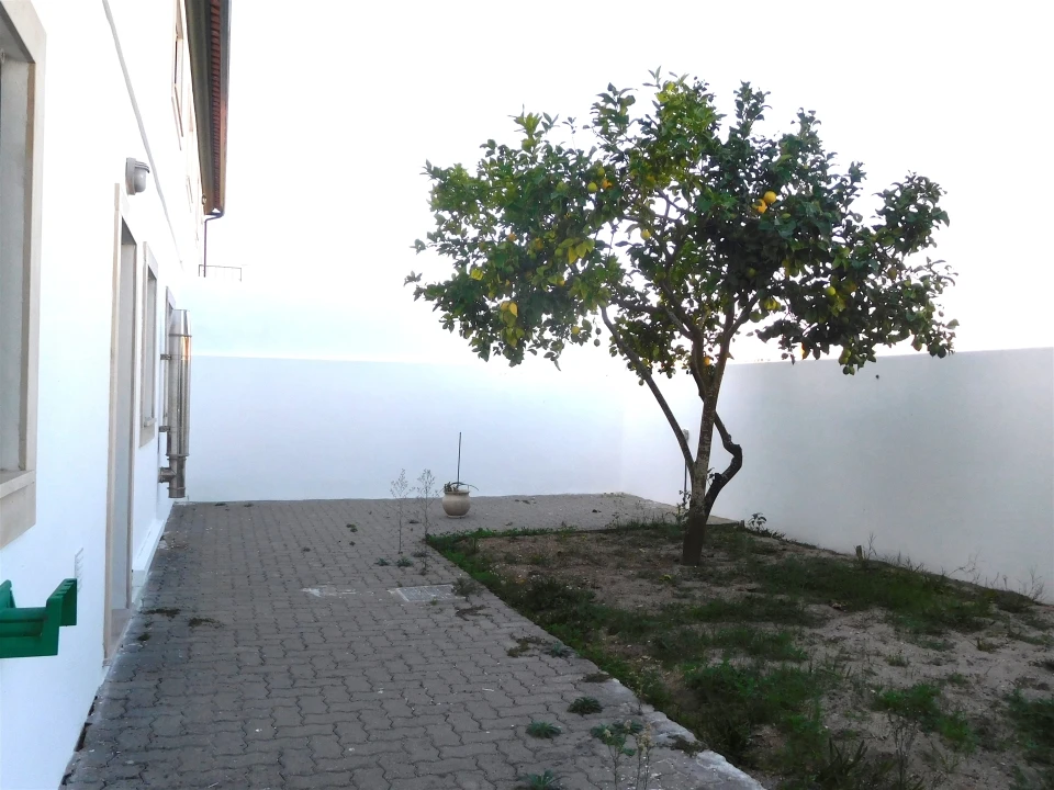 Moradia T3 para Venda em Marinha Grande Foto 38
