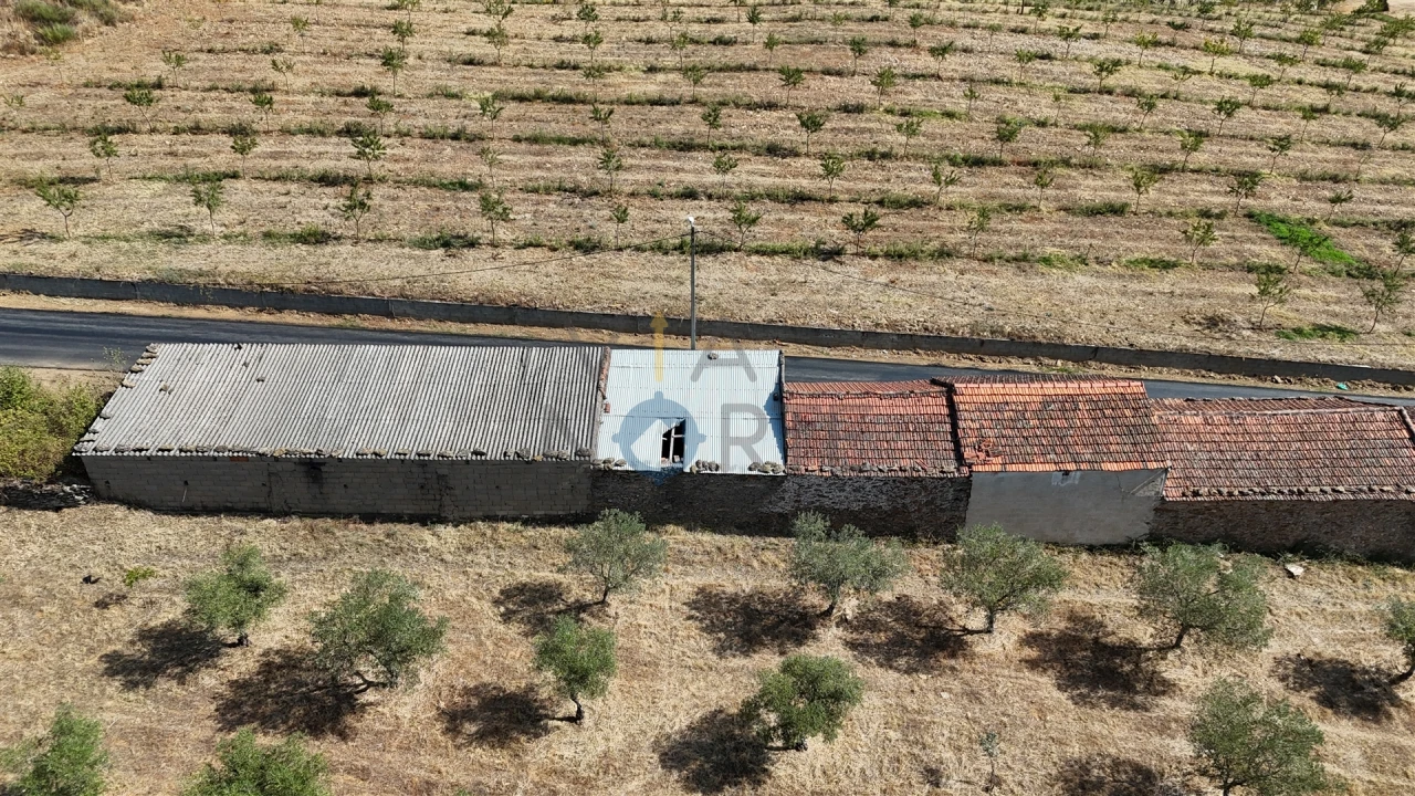 Garagem para Venda em Alfandega da Fe Foto 9