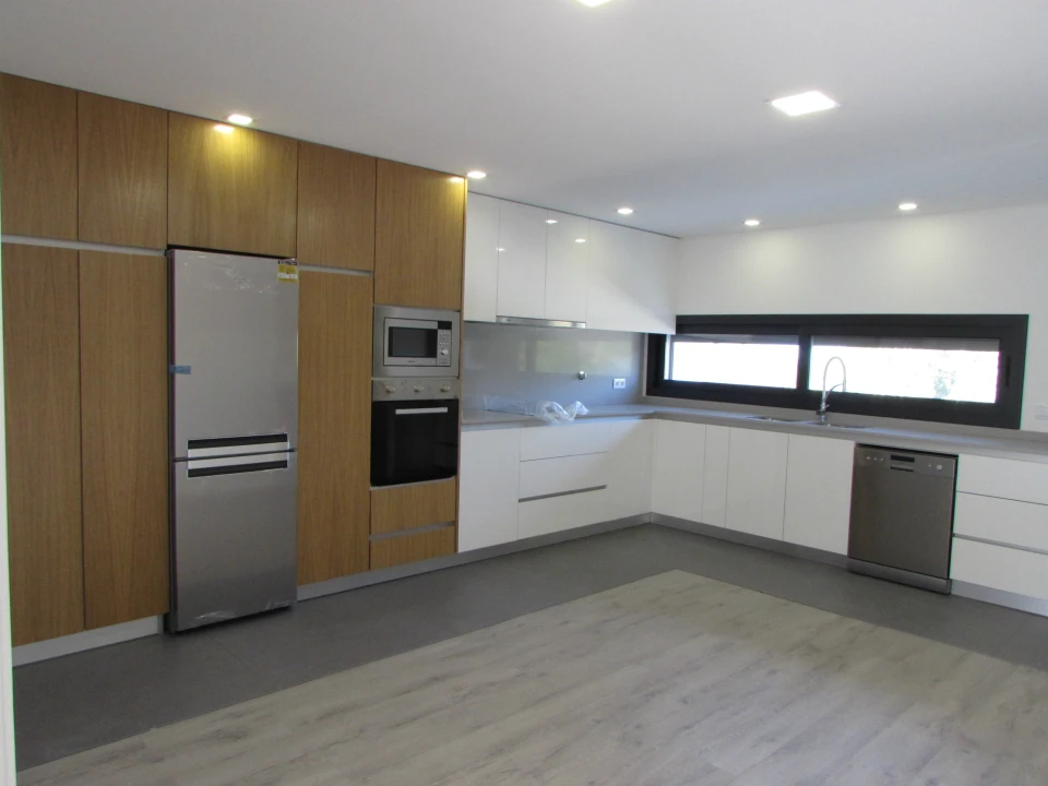 Moradia T3 para Venda em Palmeira Foto 4