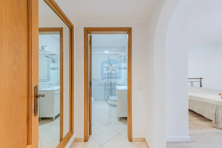 Apartamento T2 para Venda em Albufeira e Olhos de Água Foto 9