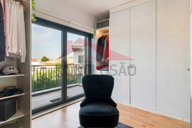 Moradia T4 para Venda em Azeitão (São Lourenço e São Simão) Foto 18