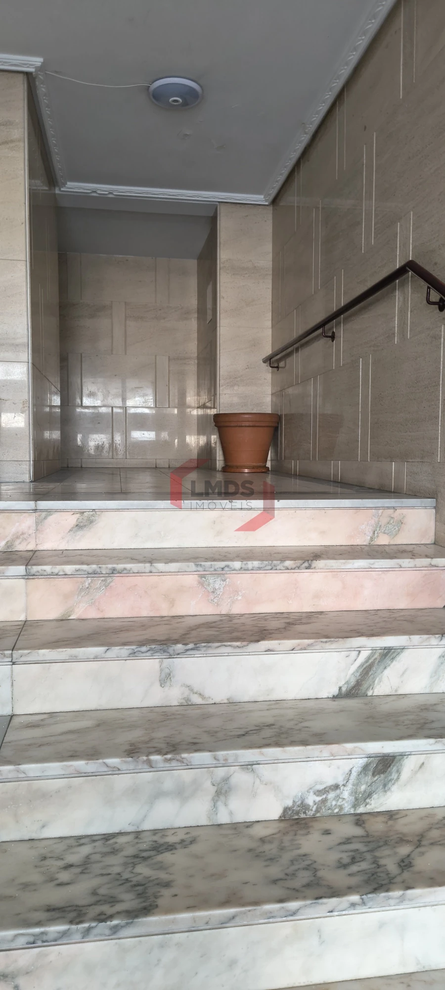 Apartamento T2 para Venda em Mafamude e Vilar do Paraíso Foto 3