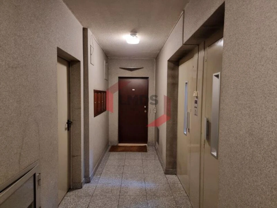 Apartamento T2 para Venda em Mafamude e Vilar do Paraíso Foto 4