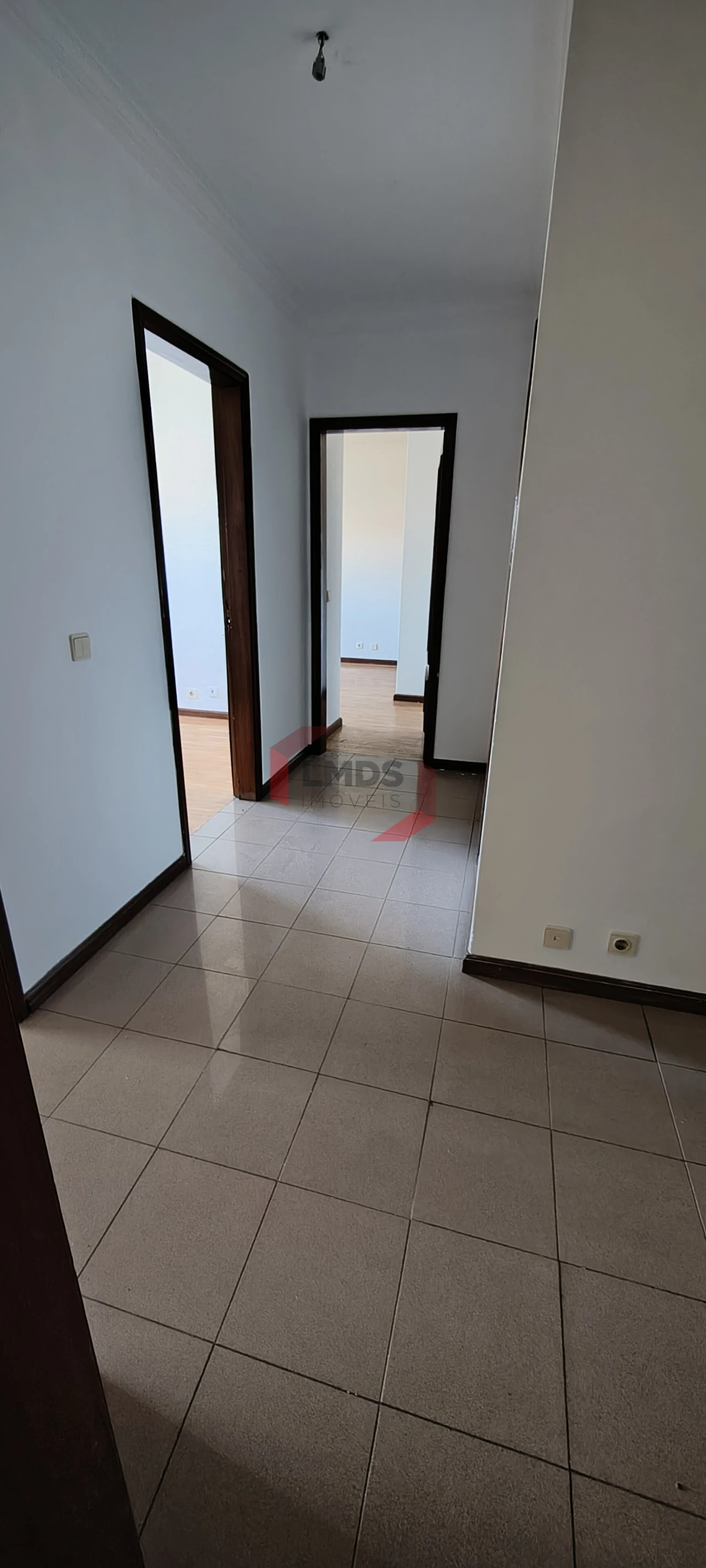 Apartamento T2 para Venda em Mafamude e Vilar do Paraíso Foto 8