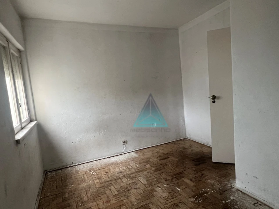 Apartamento T3 para Venda em Laranjeiro e Feijó Foto 13