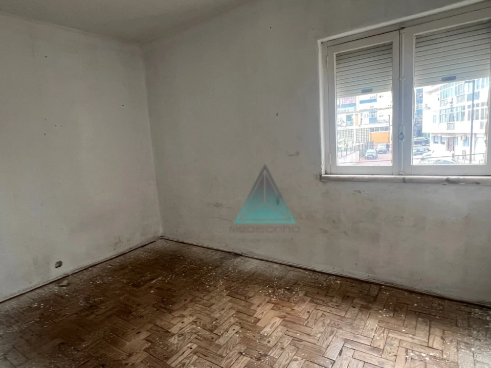 Apartamento T3 para Venda em Laranjeiro e Feijó Foto 14