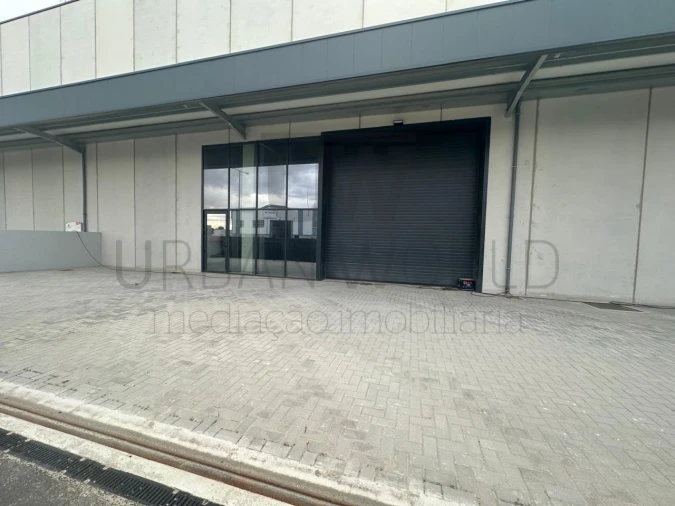 Armazém para Arrendamento em Vila Nova da Telha Foto 12