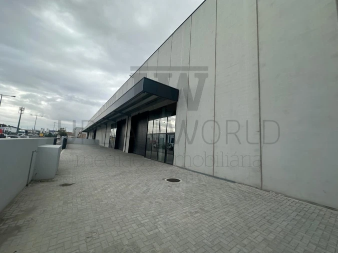 Armazém para Arrendamento em Vila Nova da Telha Foto 16
