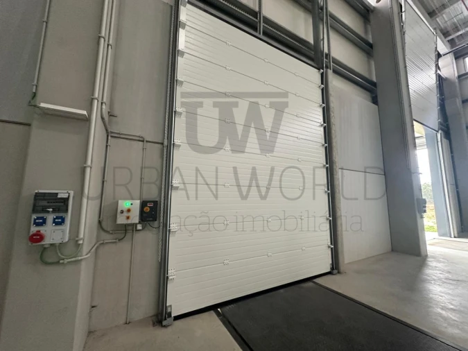 Armazém para Arrendamento em Vila Nova da Telha Foto 13