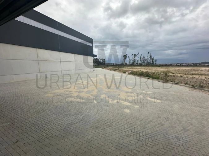 Armazém para Arrendamento em Vila Nova da Telha Foto 16
