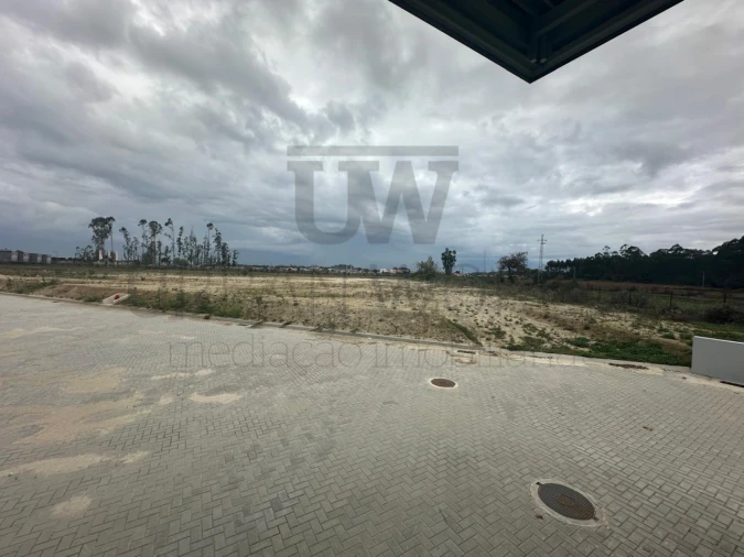 Armazém para Arrendamento em Vila Nova da Telha Foto 9