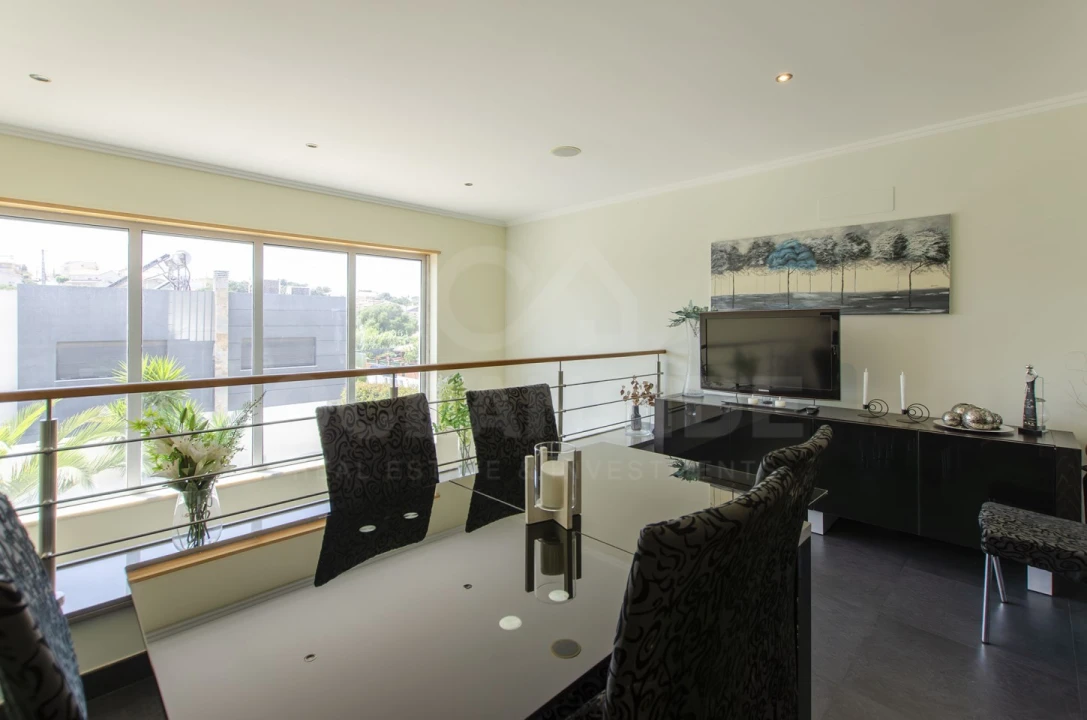 Moradia T5 para Venda em Alcabideche Foto 15