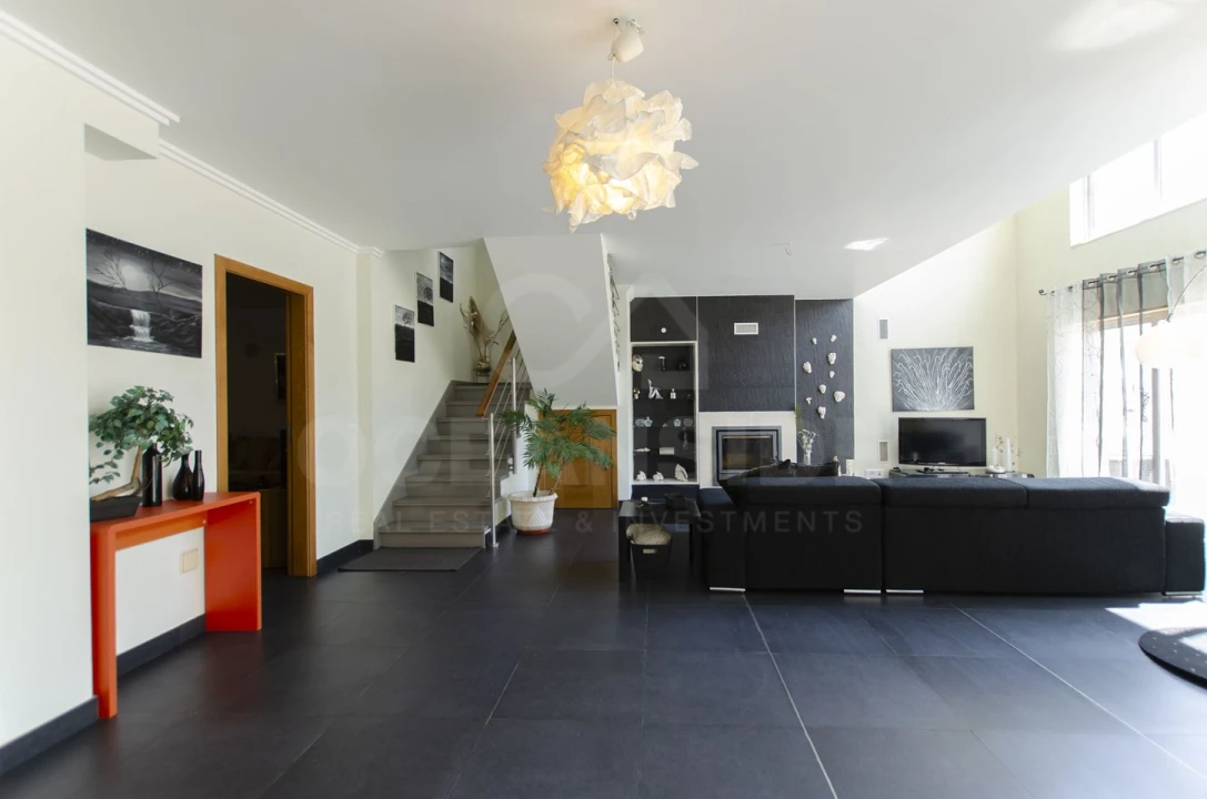 Moradia T5 para Venda em Alcabideche Foto 9