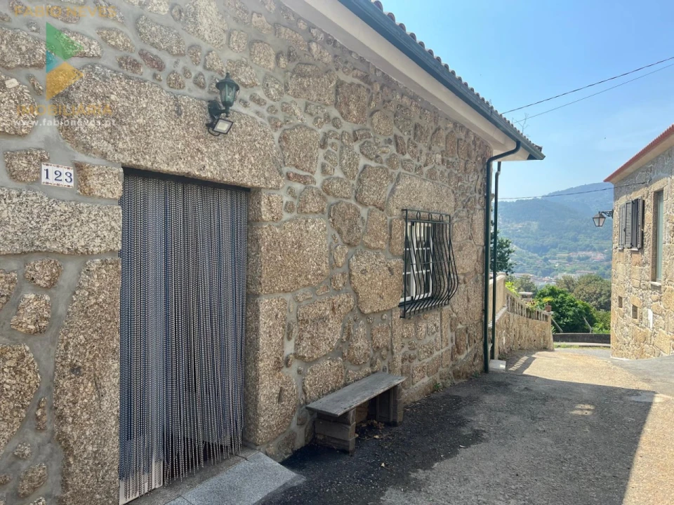 Moradia T2 para Venda em Arcos de Valdevez (São Paio) e Giela Foto 3