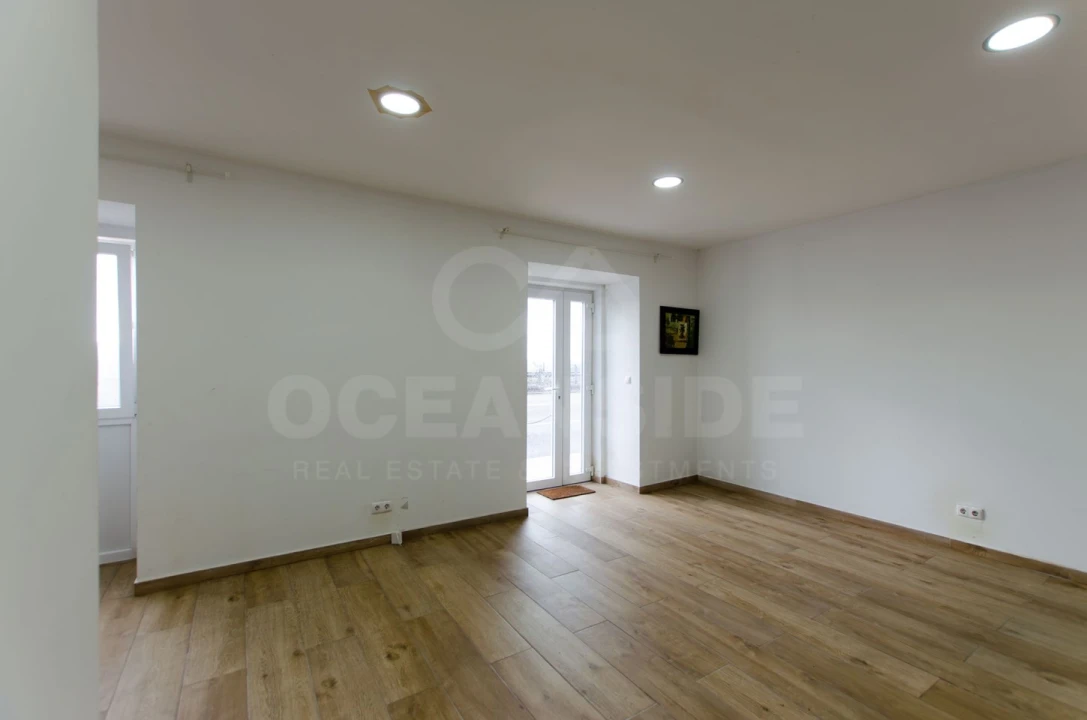 Loja para Venda em Algés, Linda-A-Velha e Cruz Quebrada-Dafundo Foto 4