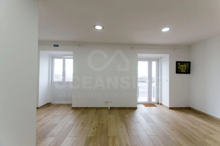 Loja para Venda em Algés, Linda-A-Velha e Cruz Quebrada-Dafundo Foto 5