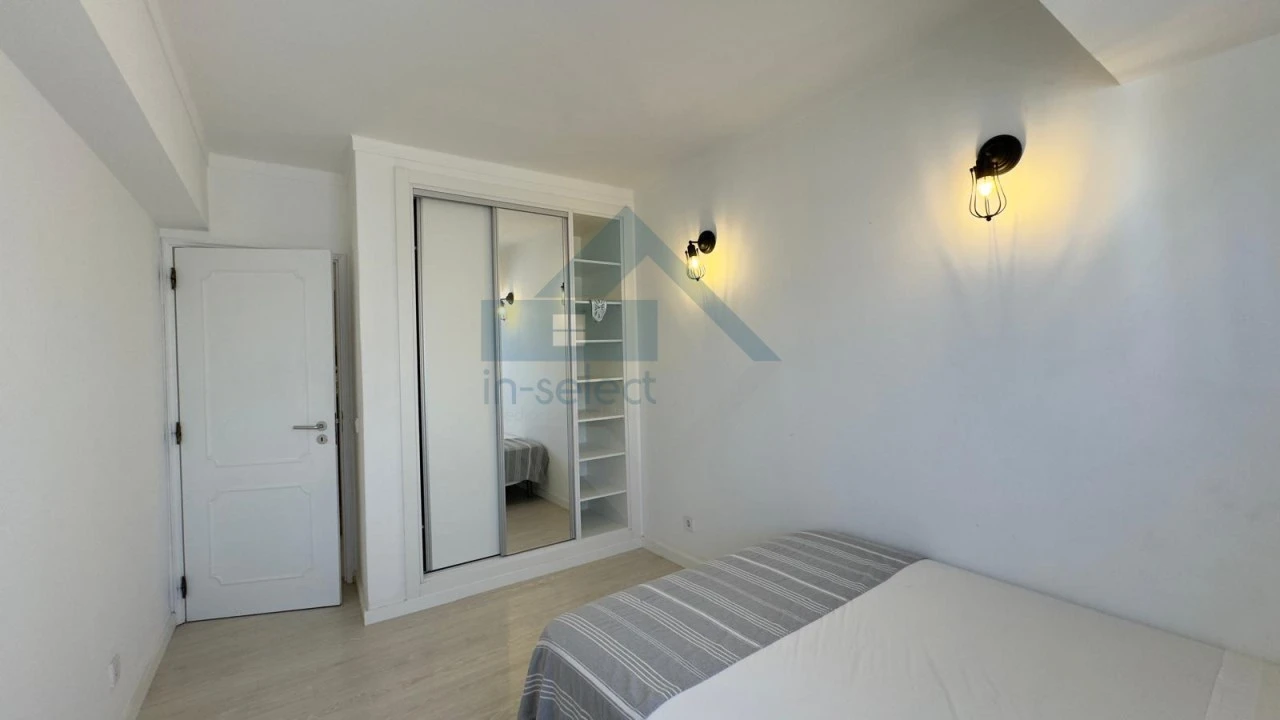 Apartamento T2 para Venda em Quarteira Foto 19