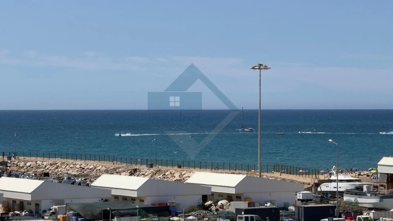 Apartamento T2 para Venda em Quarteira Foto 22