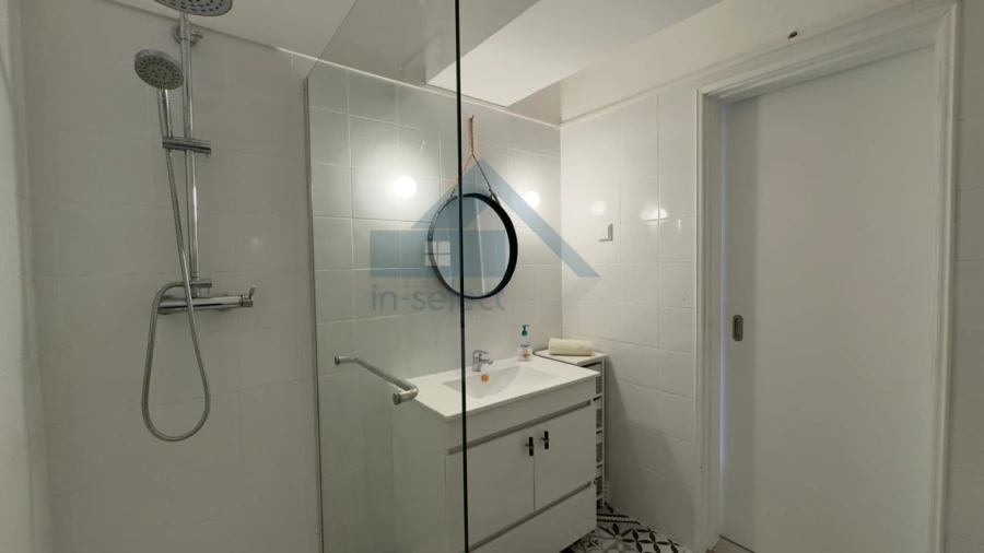 Apartamento T2 para Venda em Quarteira Foto 14