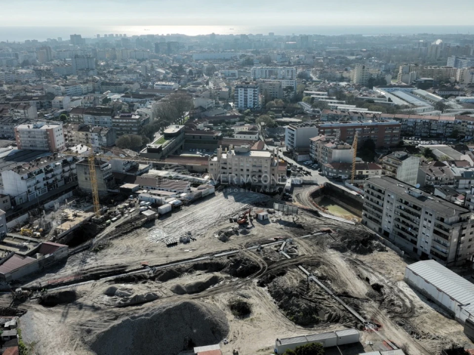 Apartamento T2 para Venda em Paranhos Foto 17