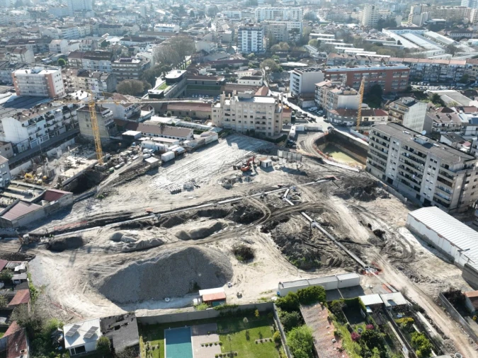 Apartamento T2 para Venda em Paranhos Foto 15