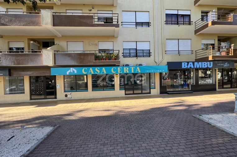 Negócio para Arrendamento em Arcozelo Foto 19