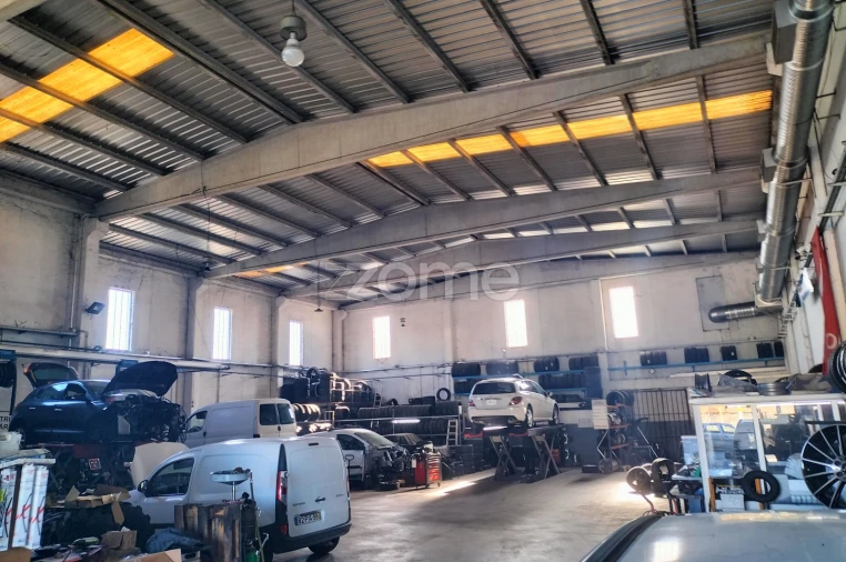 Terreno Comércio / Armazém para Venda em Rio Mau e Arcos