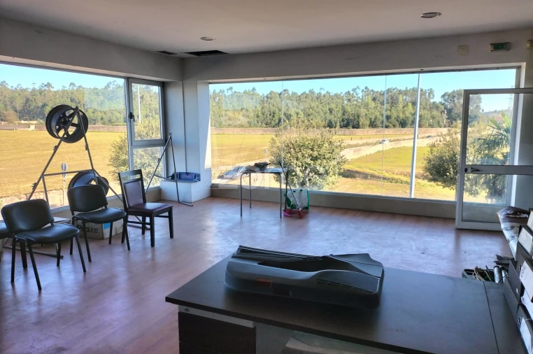 Terreno Comércio / Armazém para Venda em Rio Mau e Arcos Foto 12