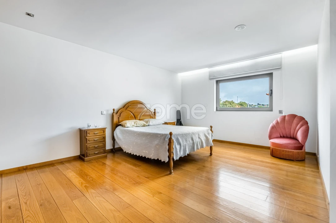 Moradia T4 para Venda em Ronfe Foto 10