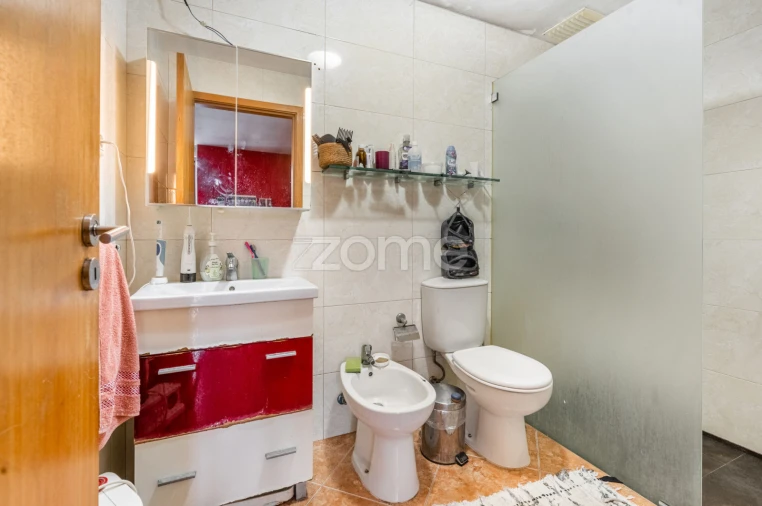 Moradia T4 para Venda em Ronfe Foto 29