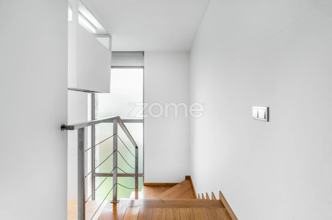 Moradia T4 para Venda em Ronfe Foto 8