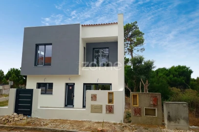 Moradia T4 para Venda em Sesimbra (Castelo)