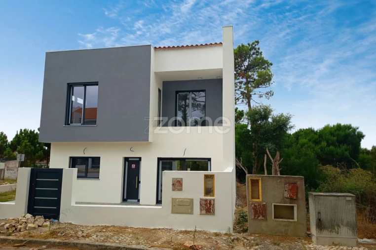 Moradia T4 para Venda em Sesimbra (Castelo) Foto 3